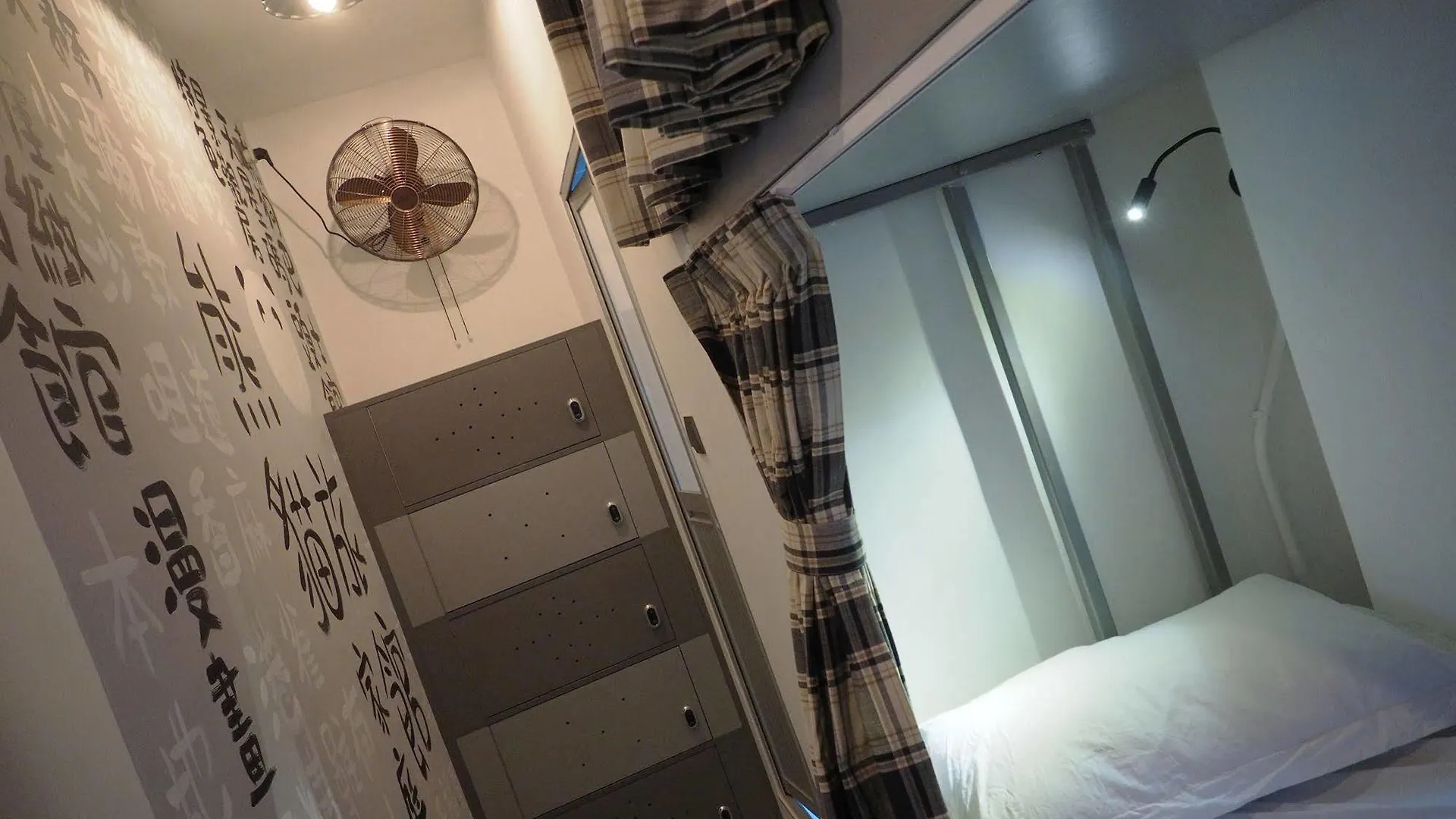 ** Hotel Pandas Hostel - Old Hong Kong Kowloon  China